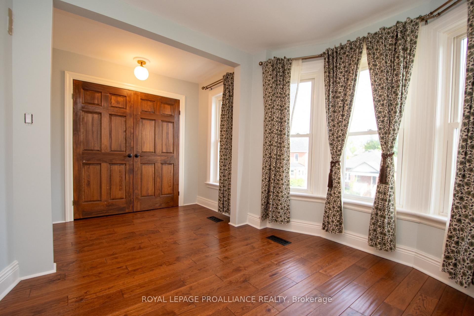 Photo 23 of 237 Prince Street, Peterborough, Town Ward 3 — HOMEH
