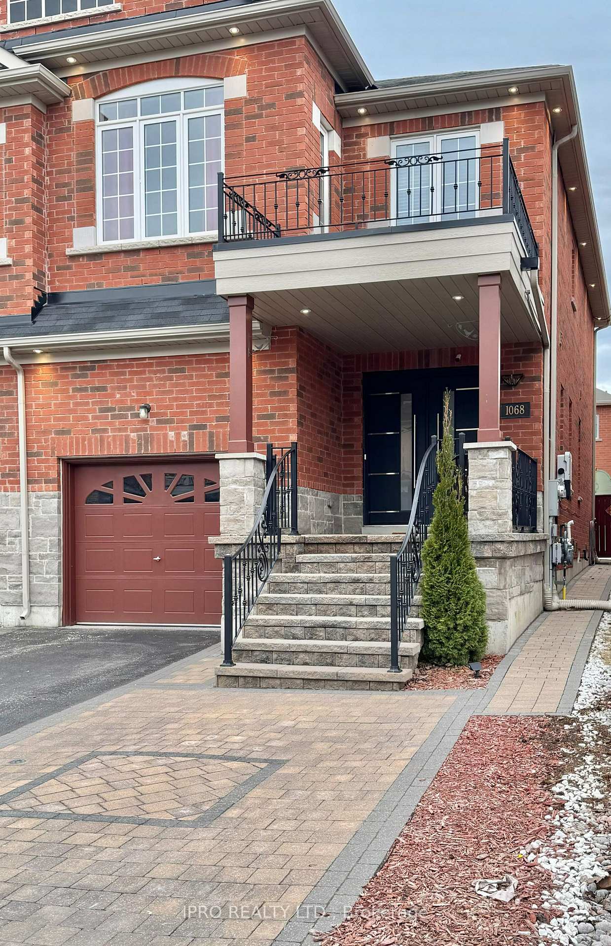 Photo 2 of 1068 Job Crescent, Milton, Harrison — HOMEH