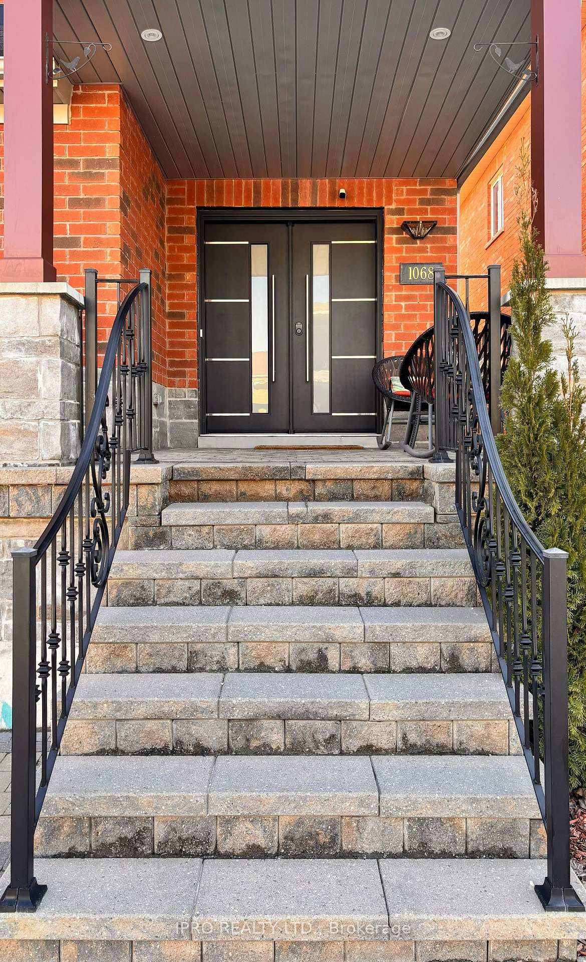 Photo 3 of 1068 Job Crescent, Milton, Harrison — HOMEH