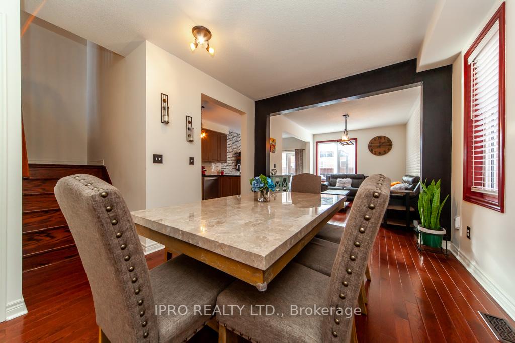 Photo 8 of 1068 Job Crescent, Milton, Harrison — HOMEH
