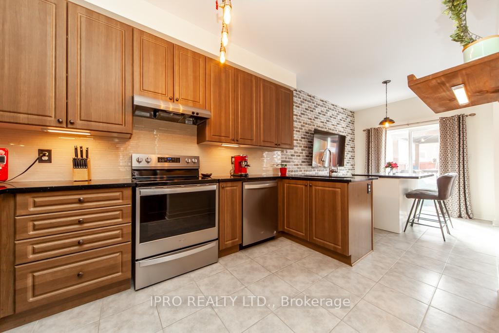 Photo 22 of 1068 Job Crescent, Milton, Harrison — HOMEH