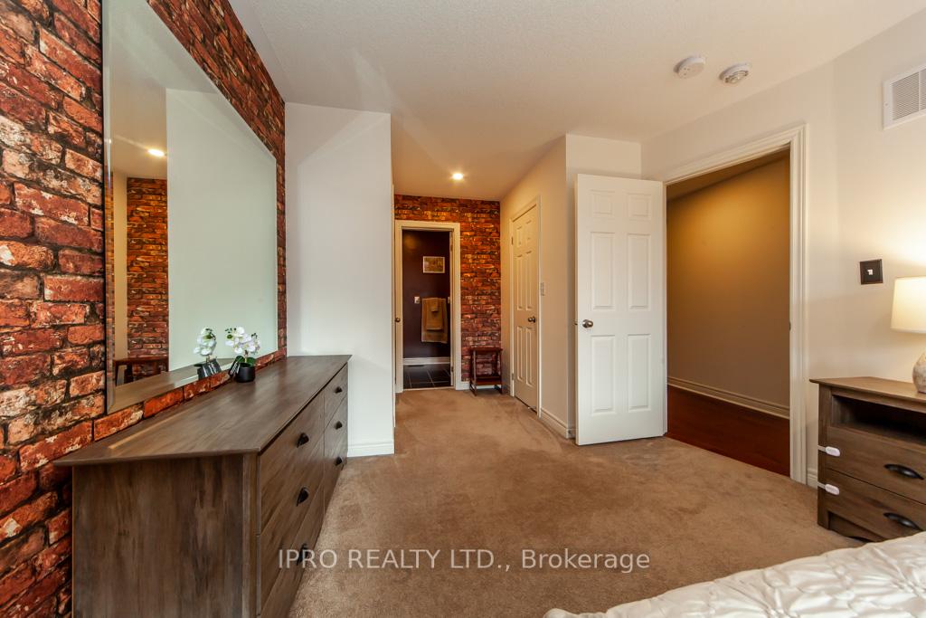 Photo 33 of 1068 Job Crescent, Milton, Harrison — HOMEH