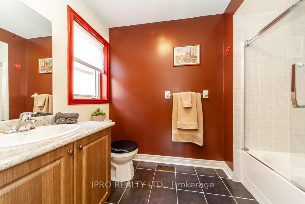 Photo 34 of 1068 Job Crescent, Milton, Harrison — HOMEH