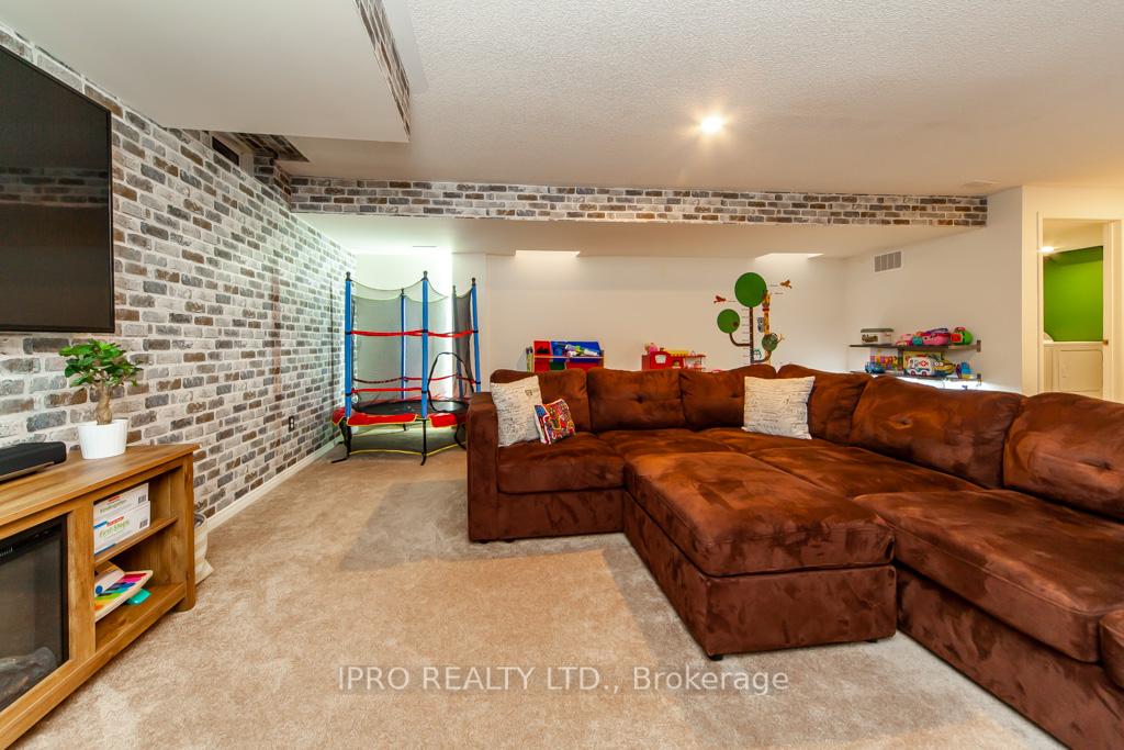 Photo 38 of 1068 Job Crescent, Milton, Harrison — HOMEH