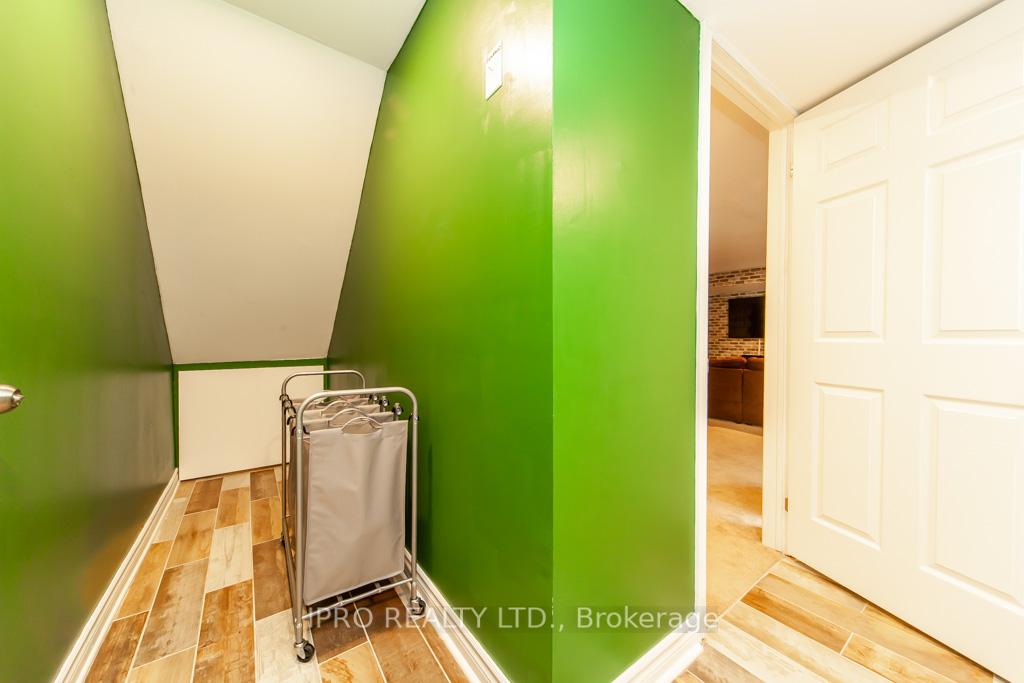 Photo 42 of 1068 Job Crescent, Milton, Harrison — HOMEH