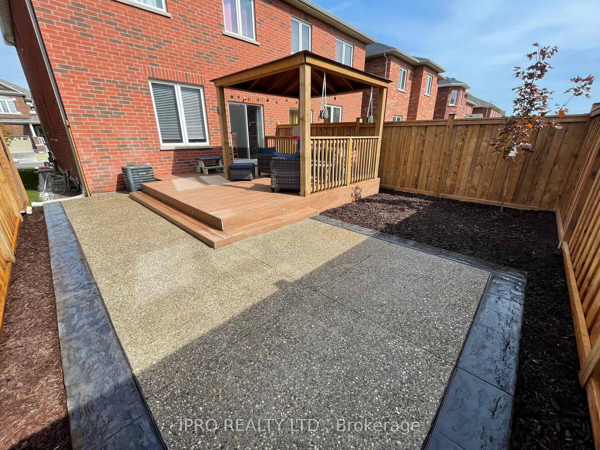Photo 43 of 1068 Job Crescent, Milton, Harrison — HOMEH