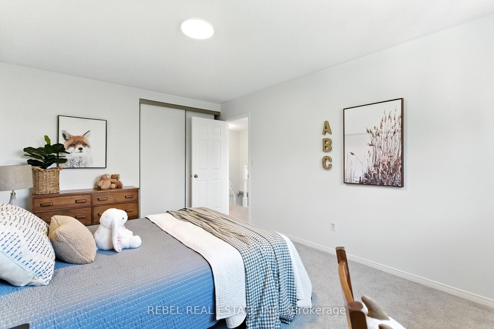 Photo 9 of 696 Atwood Crescent, Pickering, West Shore — HOMEH