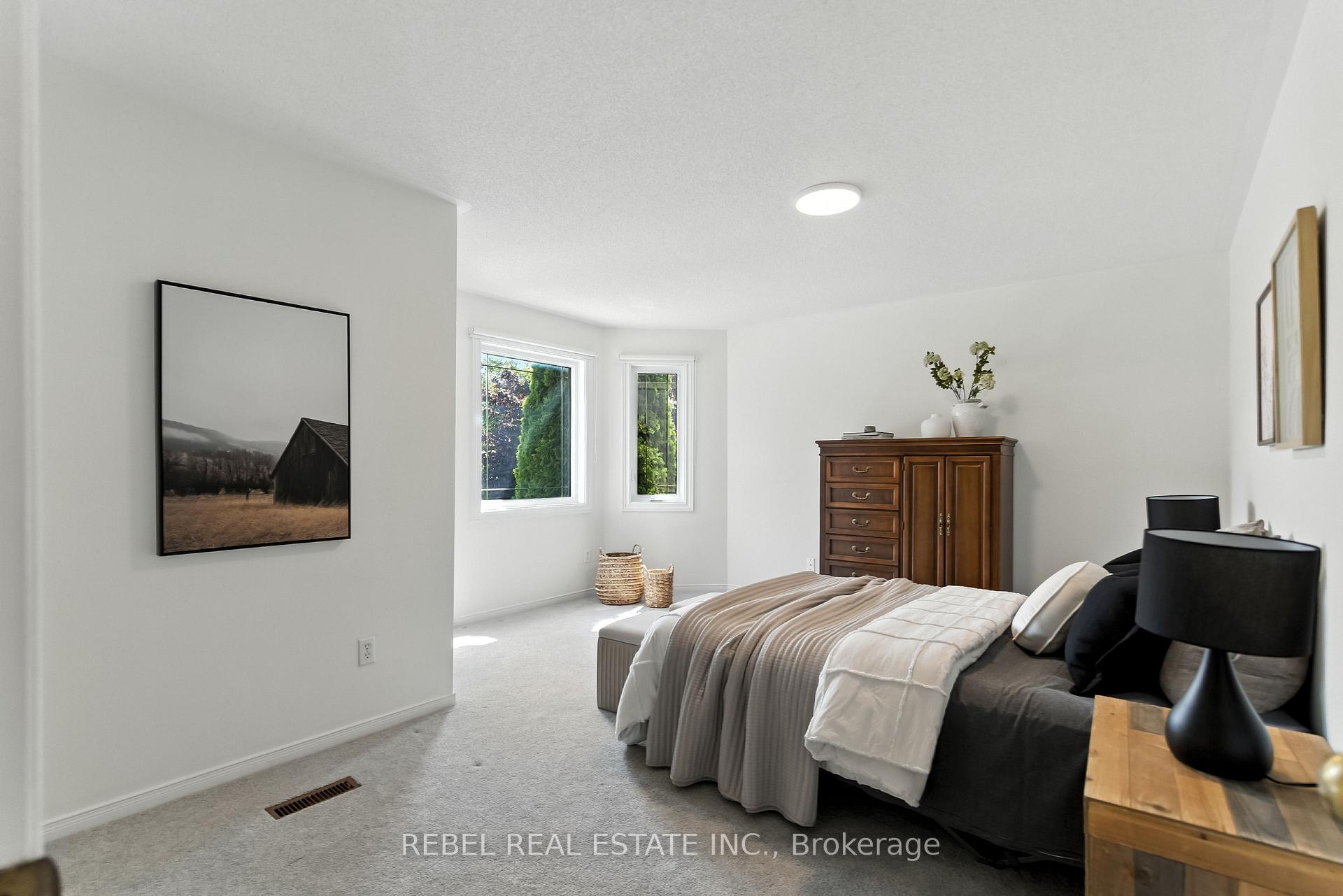 Photo 12 of 696 Atwood Crescent, Pickering, West Shore — HOMEH