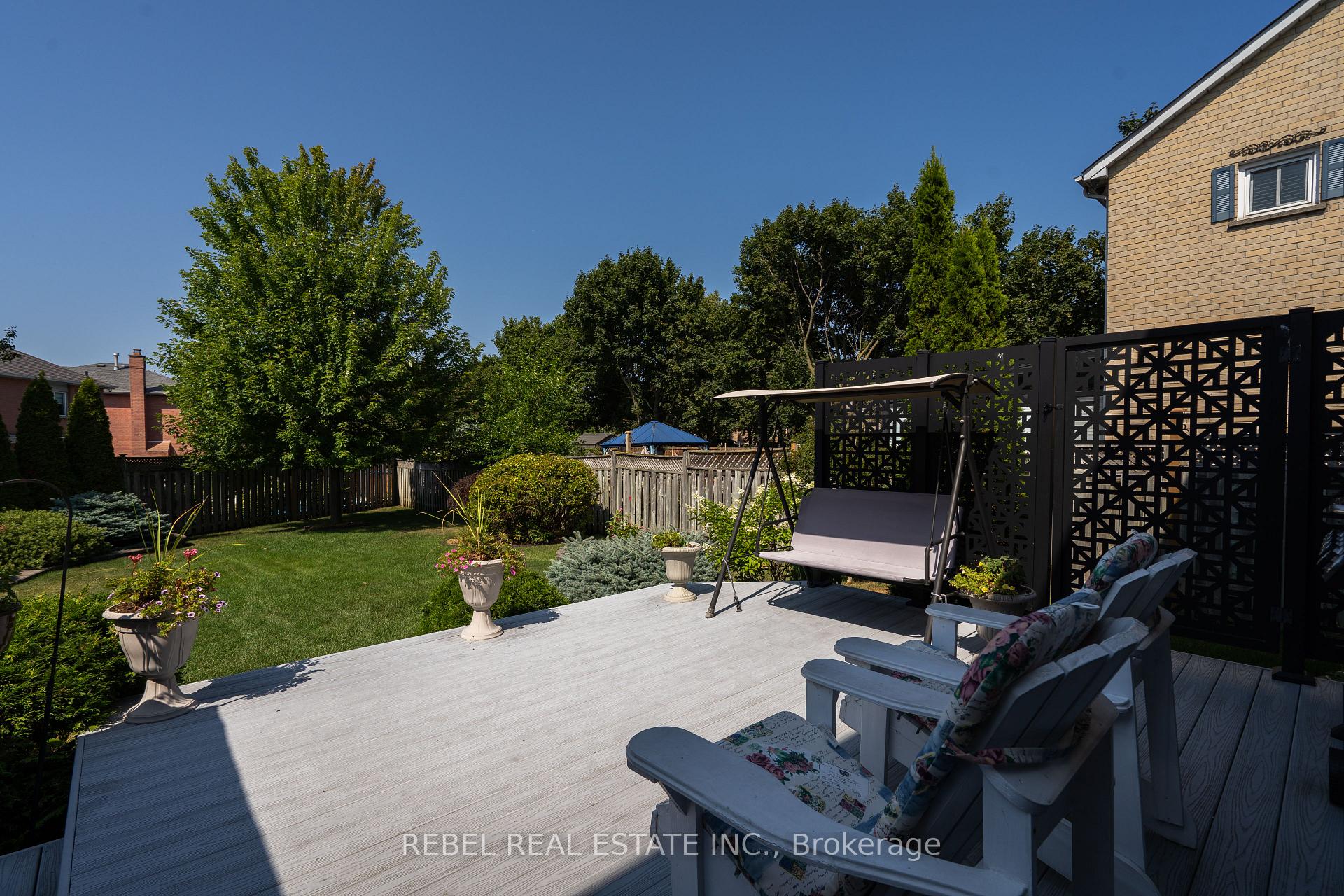 Photo 14 of 696 Atwood Crescent, Pickering, West Shore — HOMEH