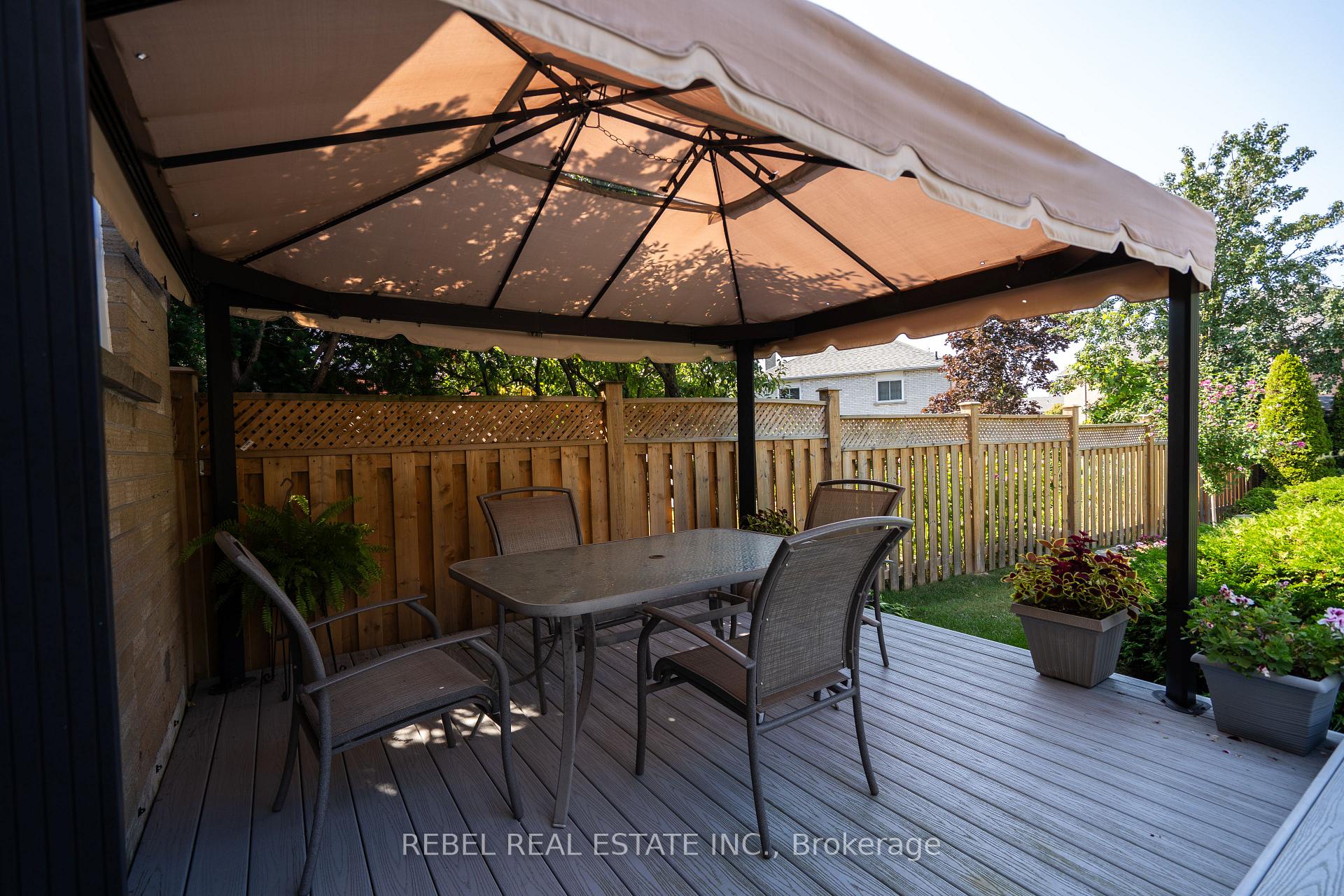Photo 15 of 696 Atwood Crescent, Pickering, West Shore — HOMEH