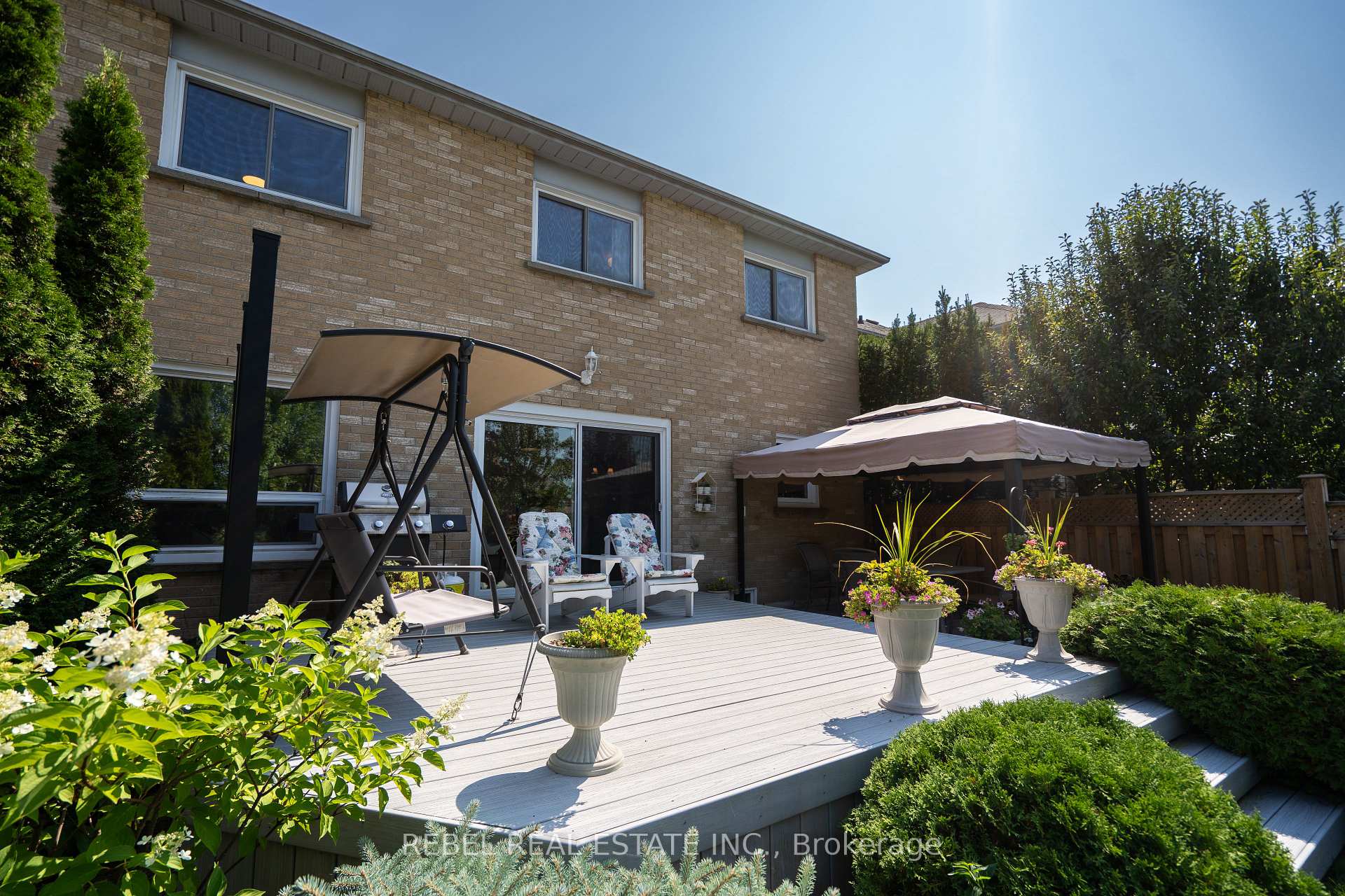 Photo 17 of 696 Atwood Crescent, Pickering, West Shore — HOMEH