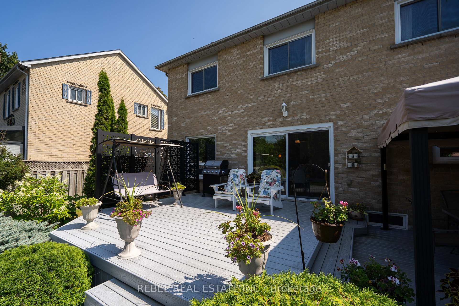 Photo 18 of 696 Atwood Crescent, Pickering, West Shore — HOMEH