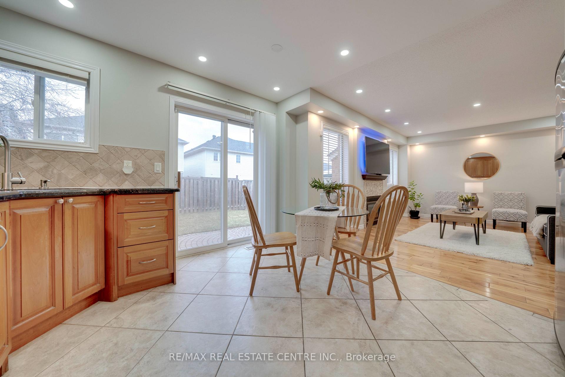 Photo 11 of 27 Coates Drive, Milton, Dempsey — HOMEH