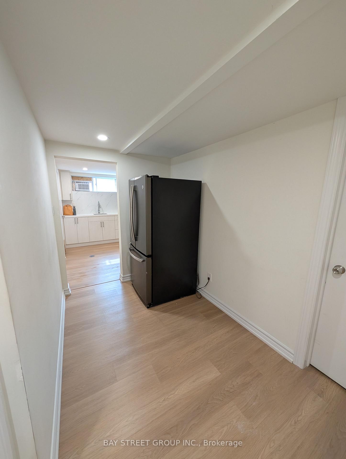 Photo 14 of Unit Unit 2, 892 Carnaby Crescent, Oshawa, Centennial — HOMEH