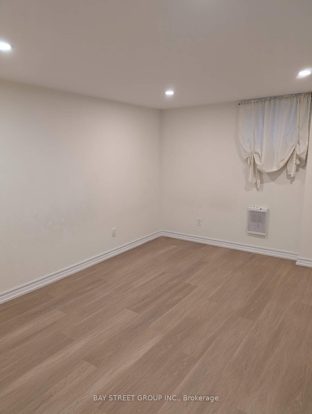 Photo 23 of Unit Unit 2, 892 Carnaby Crescent, Oshawa, Centennial — HOMEH