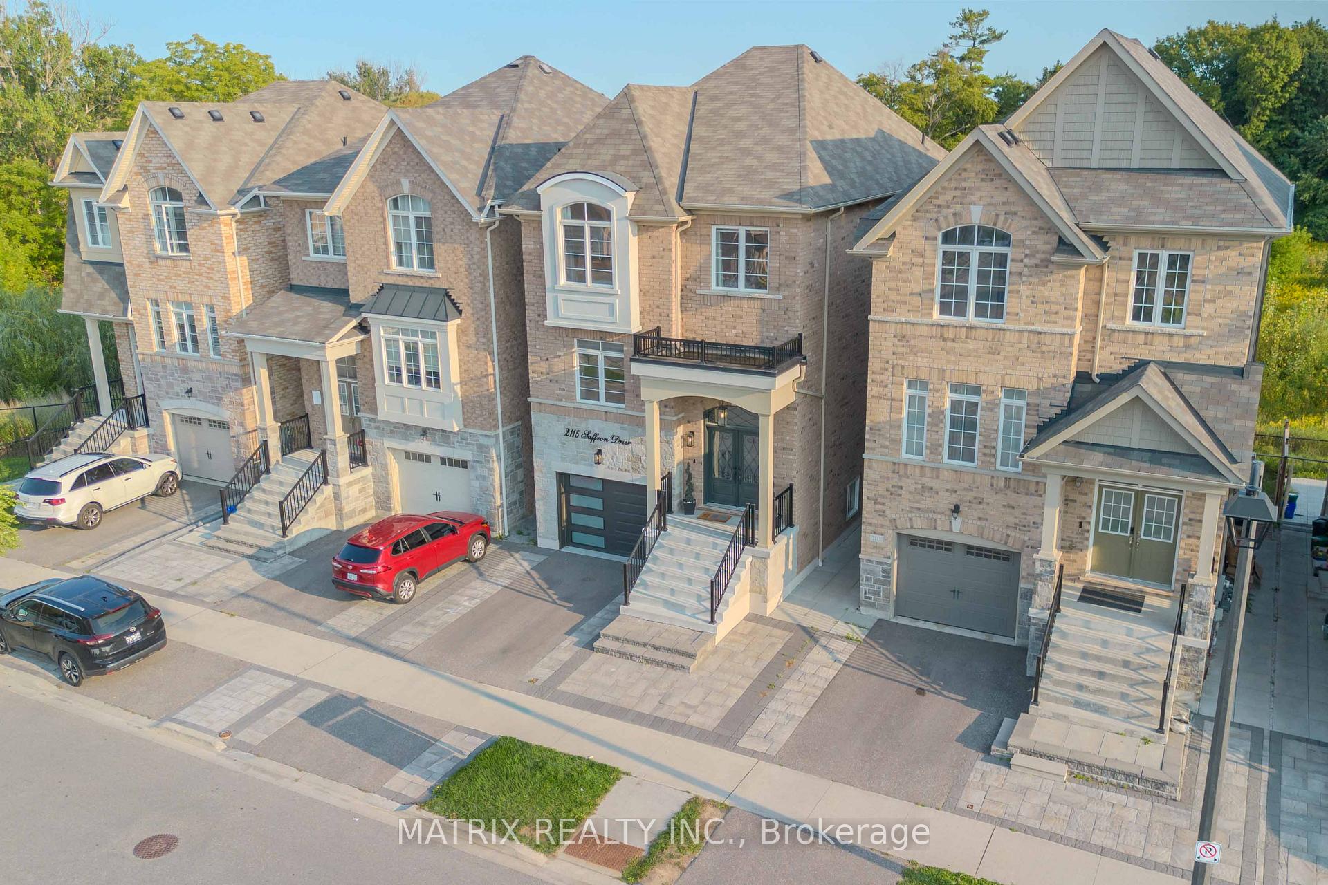 Photo 3 of 2115 Saffron Drive, Pickering, Brock Ridge — HOMEH