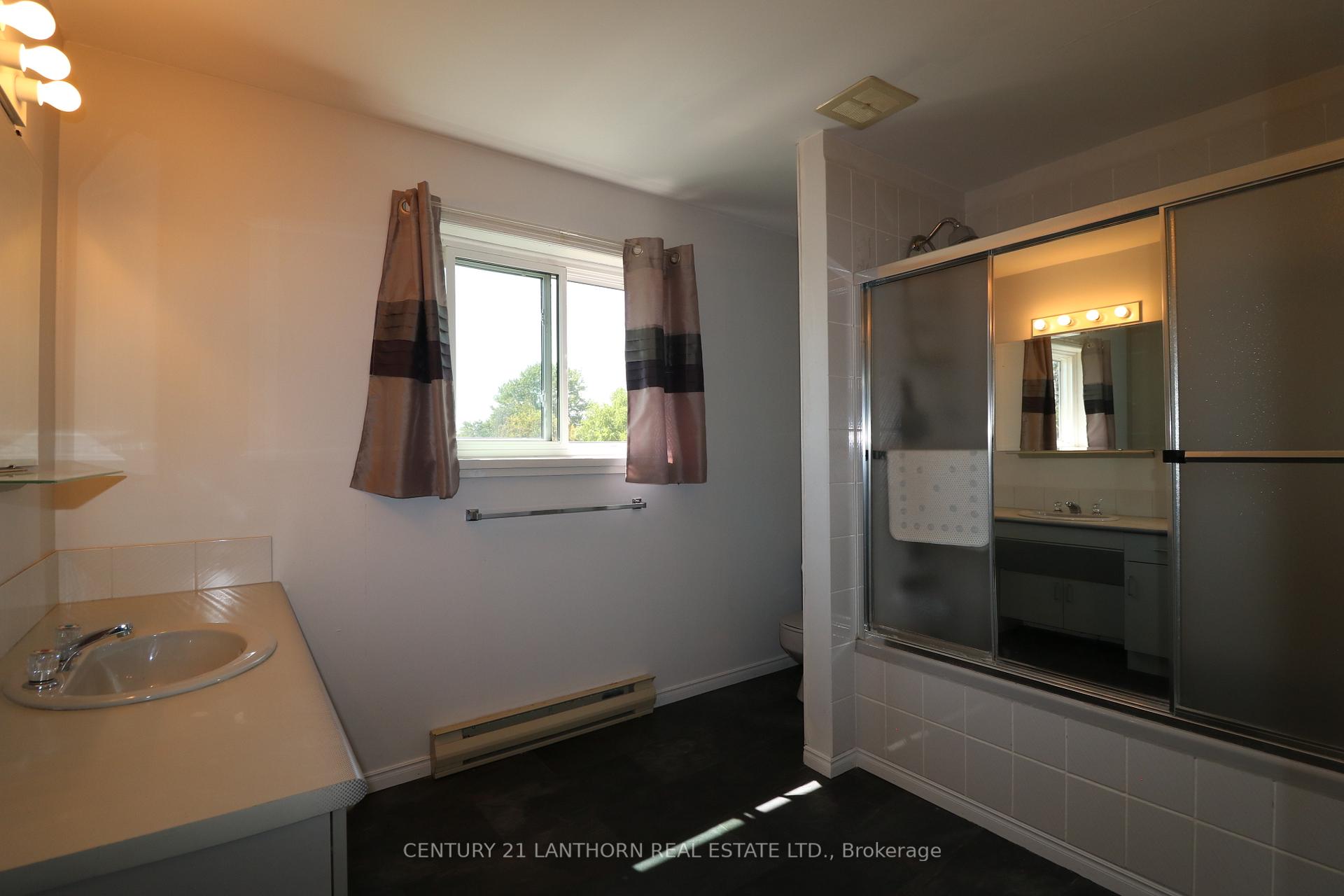 Photo 22 of 3090 County Rd 10, Prince Edward County, South Marysburg Ward — HOMEH