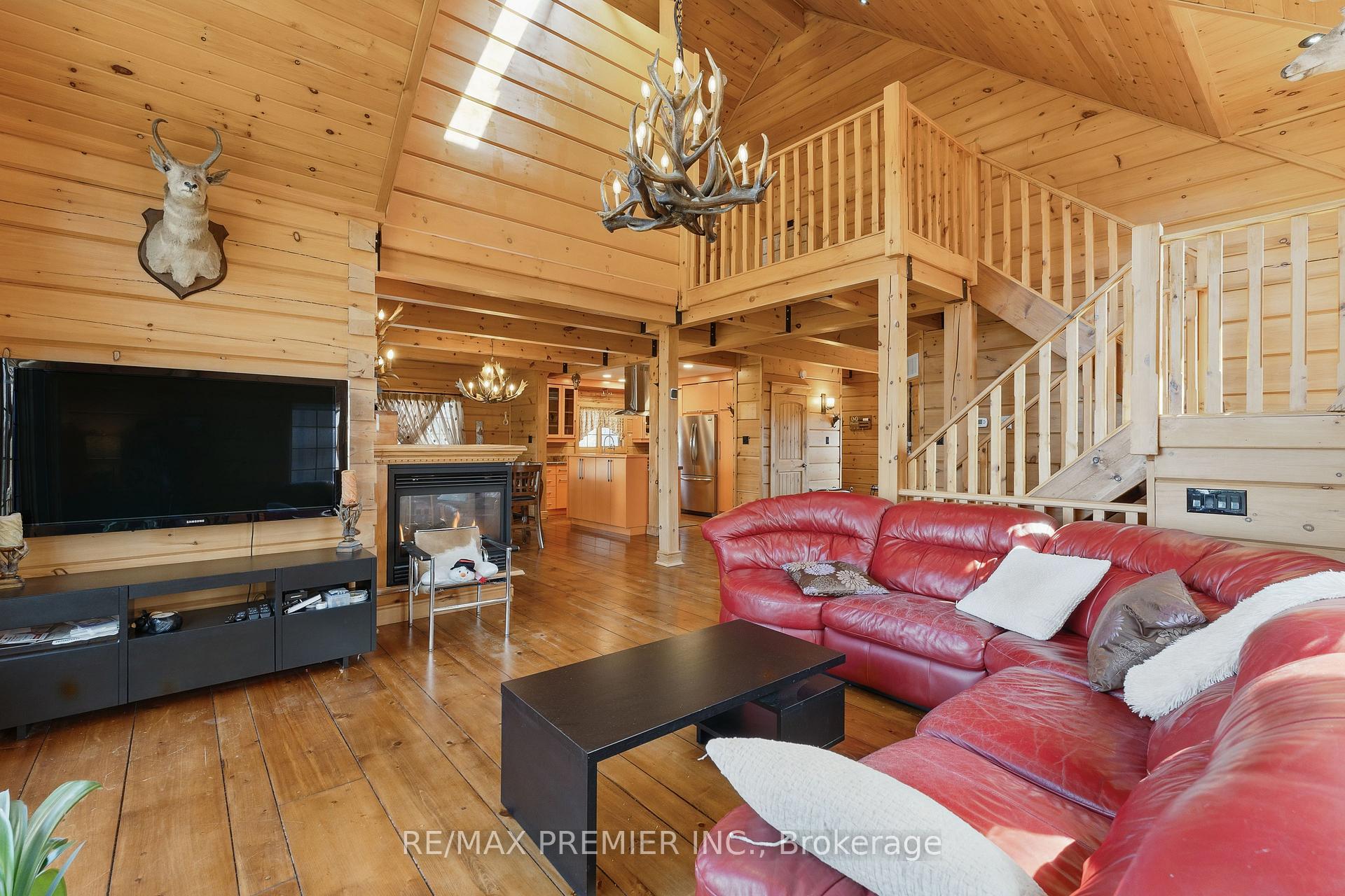 Photo 18 of 2441 Lakeshore Drive, Ramara, Rural Ramara — HOMEH