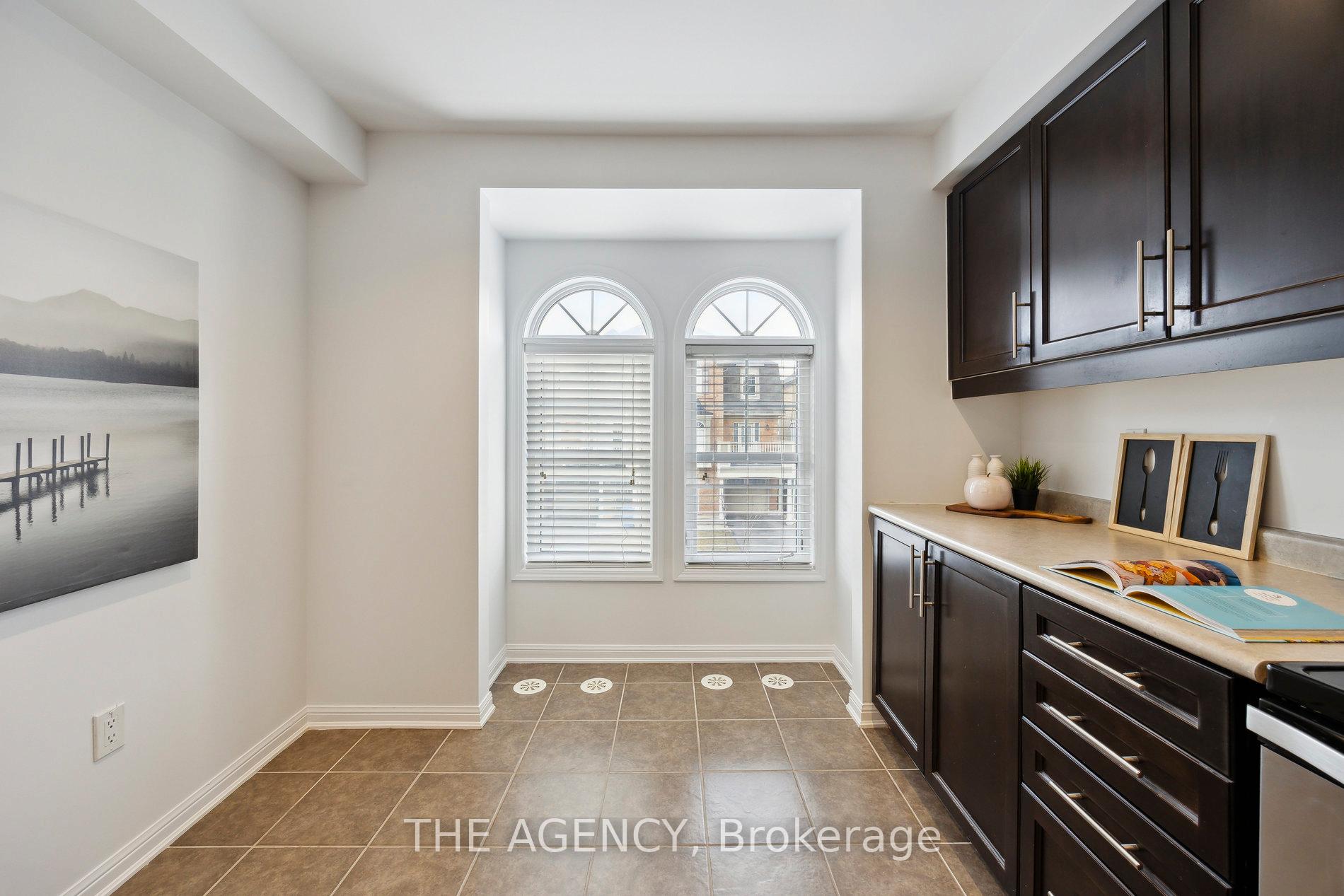 Photo 27 of 924 Nadalin Heights, Milton, Willmott — HOMEH