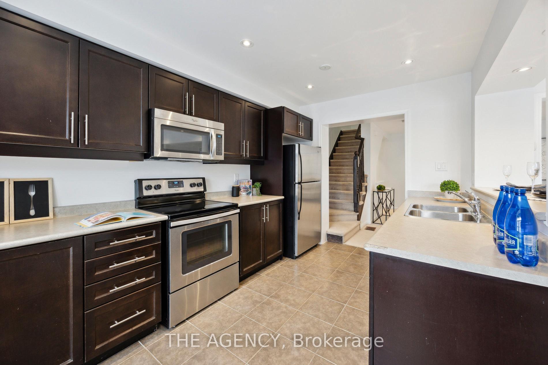 Photo 30 of 924 Nadalin Heights, Milton, Willmott — HOMEH