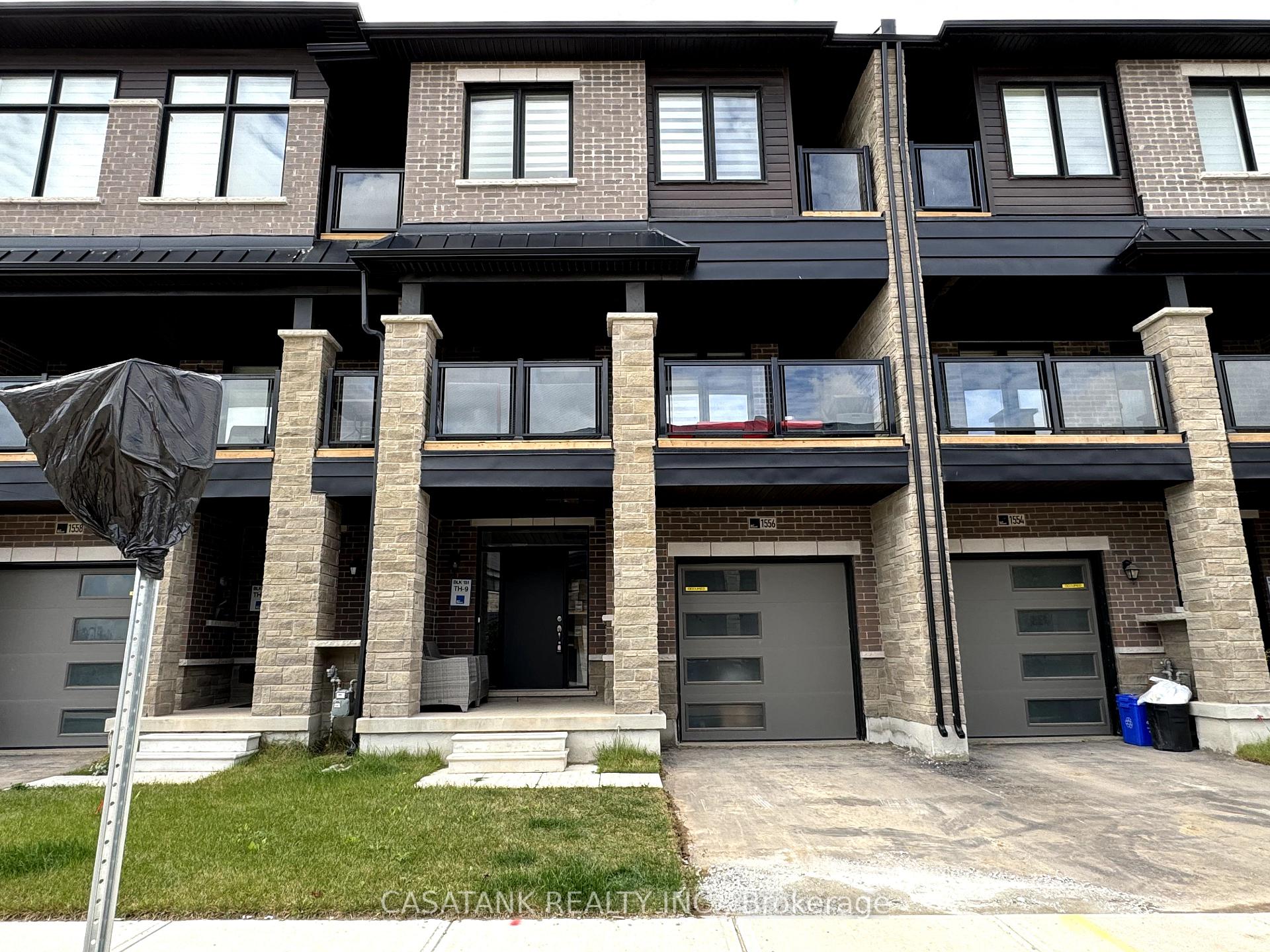 Front of 1556 Moonseed Place