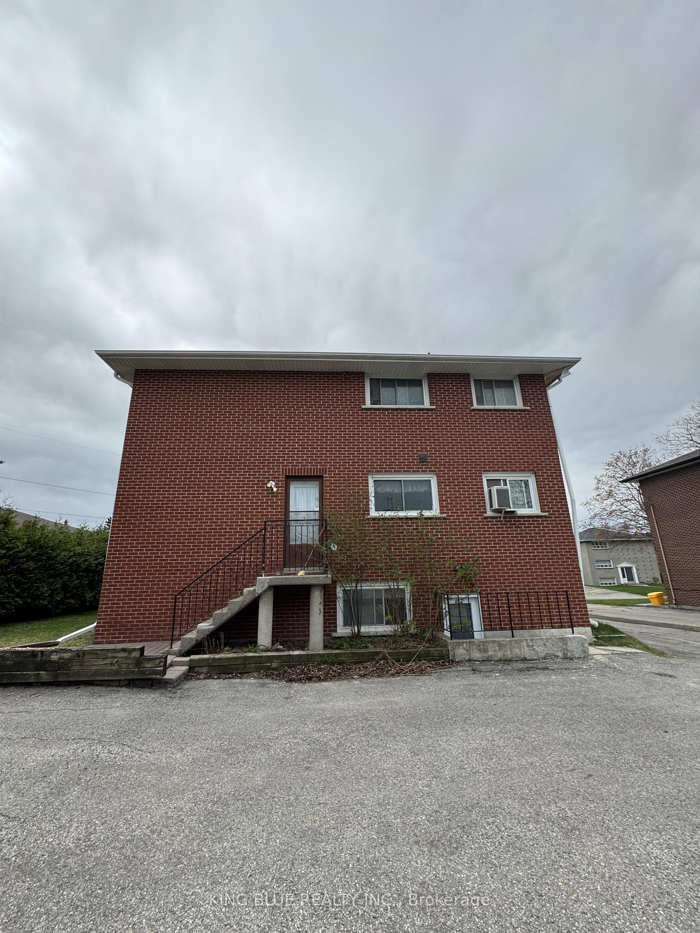 Photo 12 of Unit 3, 596 Digby Avenue, Oshawa, Eastdale — HOMEH