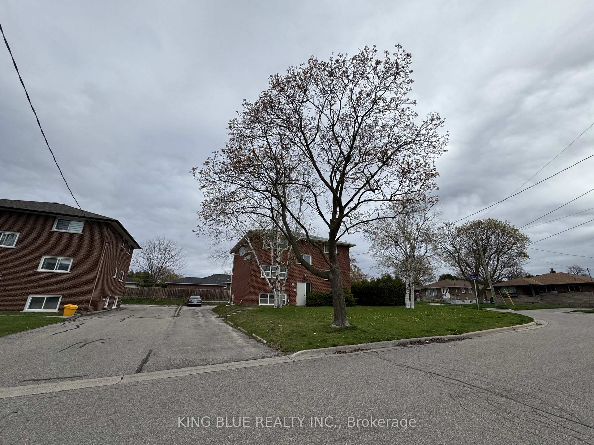 Photo 13 of Unit 3, 596 Digby Avenue, Oshawa, Eastdale — HOMEH