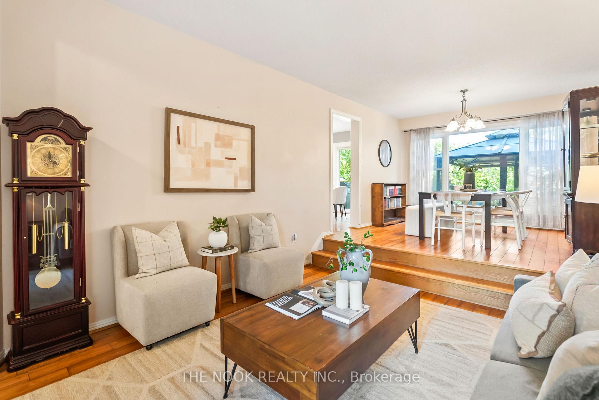 Photo 10 of 1041 Meadowridge Crescent, Pickering, Liverpool — HOMEH