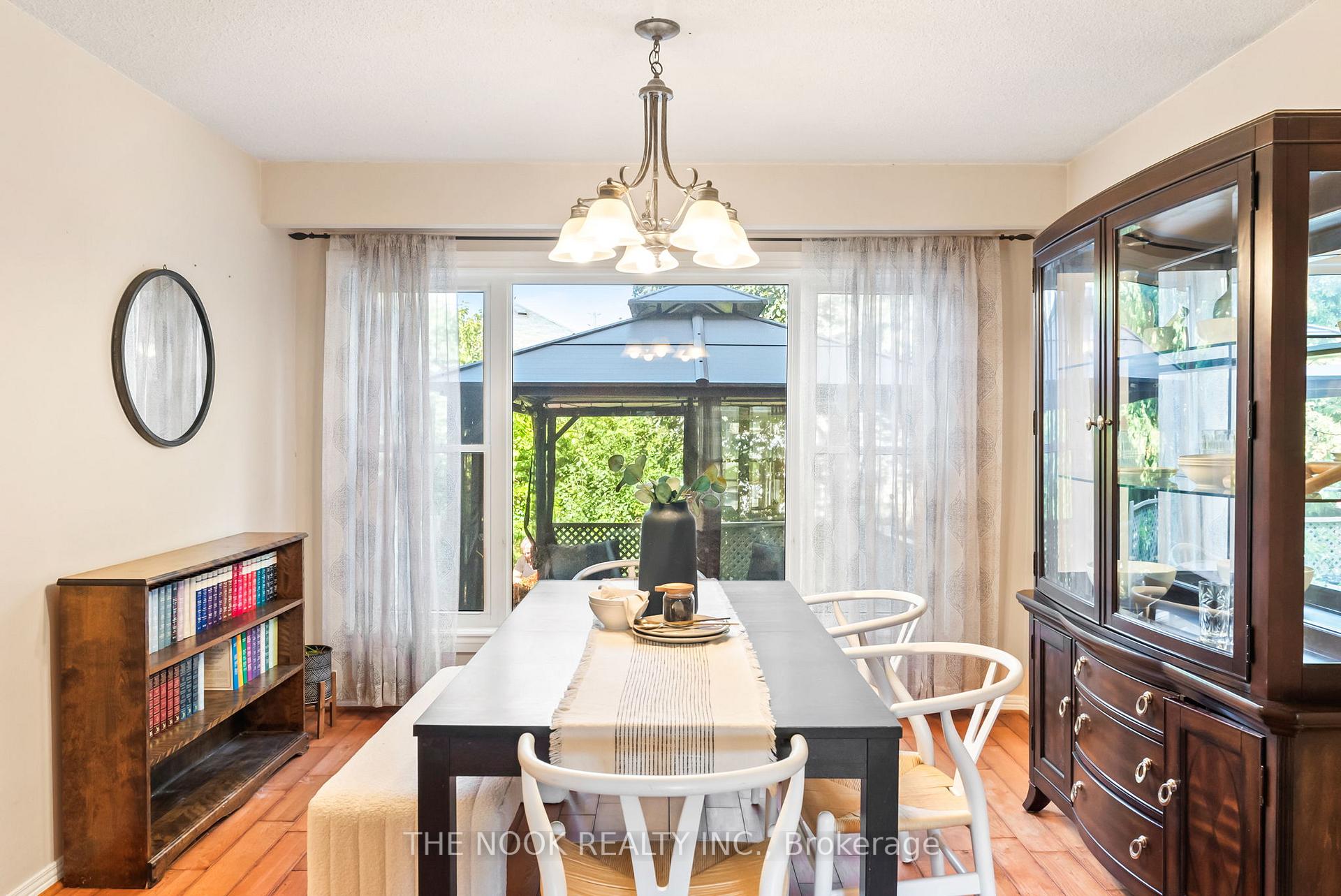 Photo 12 of 1041 Meadowridge Crescent, Pickering, Liverpool — HOMEH