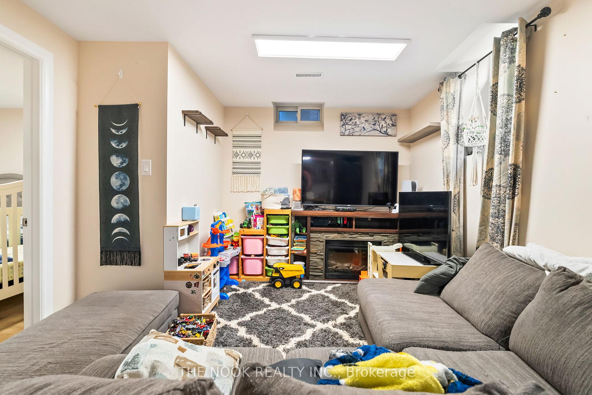 Photo 35 of 1041 Meadowridge Crescent, Pickering, Liverpool — HOMEH