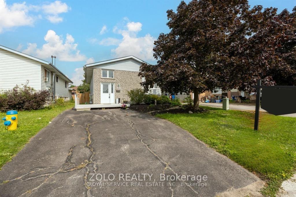 Photo 1 of 515 Crystal Drive, Peterborough, Ashburnham Ward 4 — HOMEH