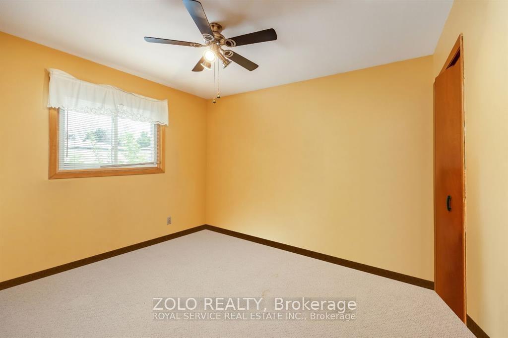Photo 5 of 515 Crystal Drive, Peterborough, Ashburnham Ward 4 — HOMEH