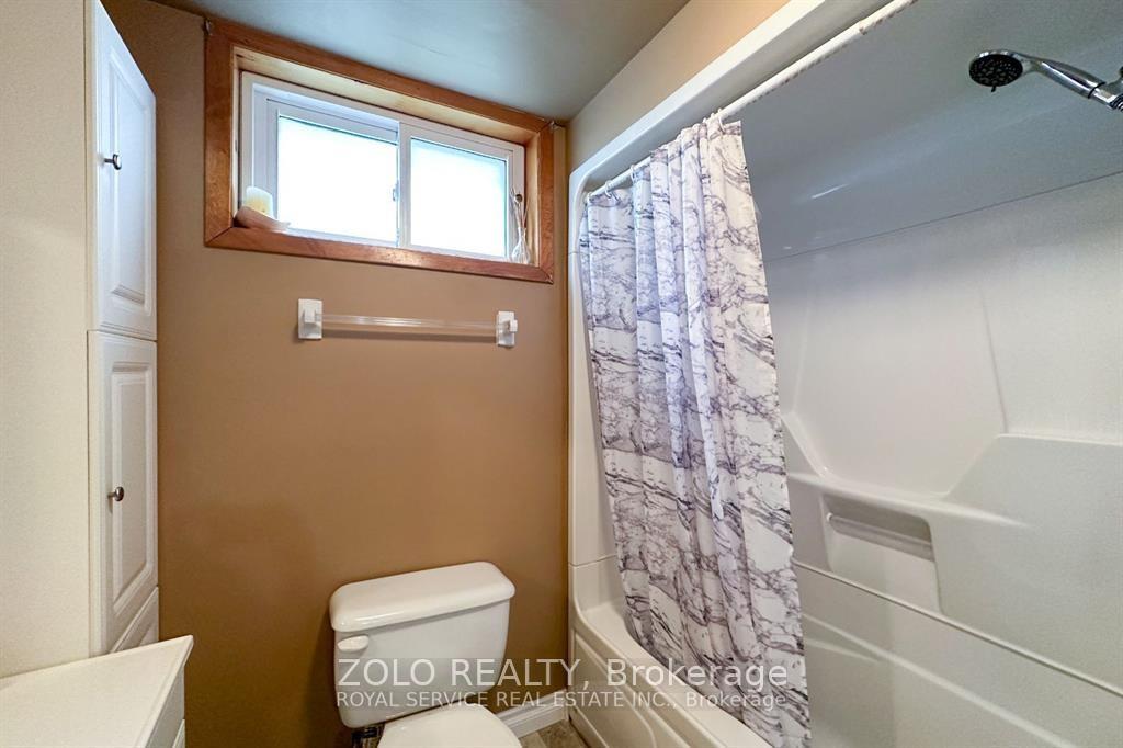 Photo 13 of 515 Crystal Drive, Peterborough, Ashburnham Ward 4 — HOMEH