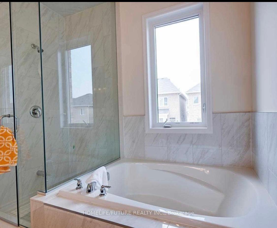 Photo 13 of 1048 Cameo Street, Pickering, Rural Pickering — HOMEH