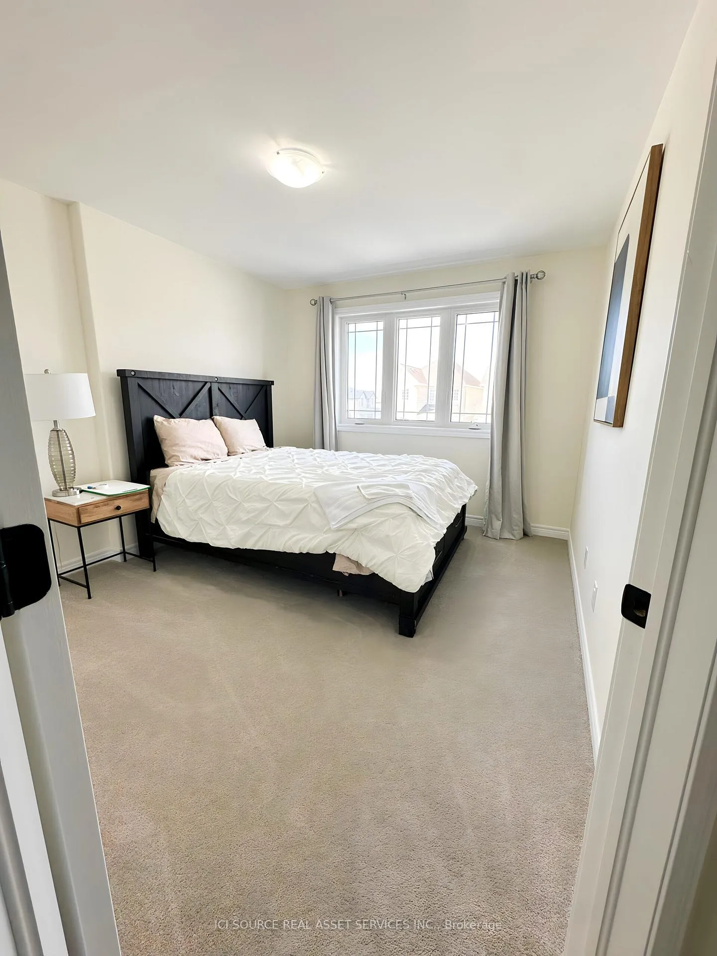 Photo 5 of 905 Bamford Terrace, Peterborough, Monaghan Ward 2 — HOMEH