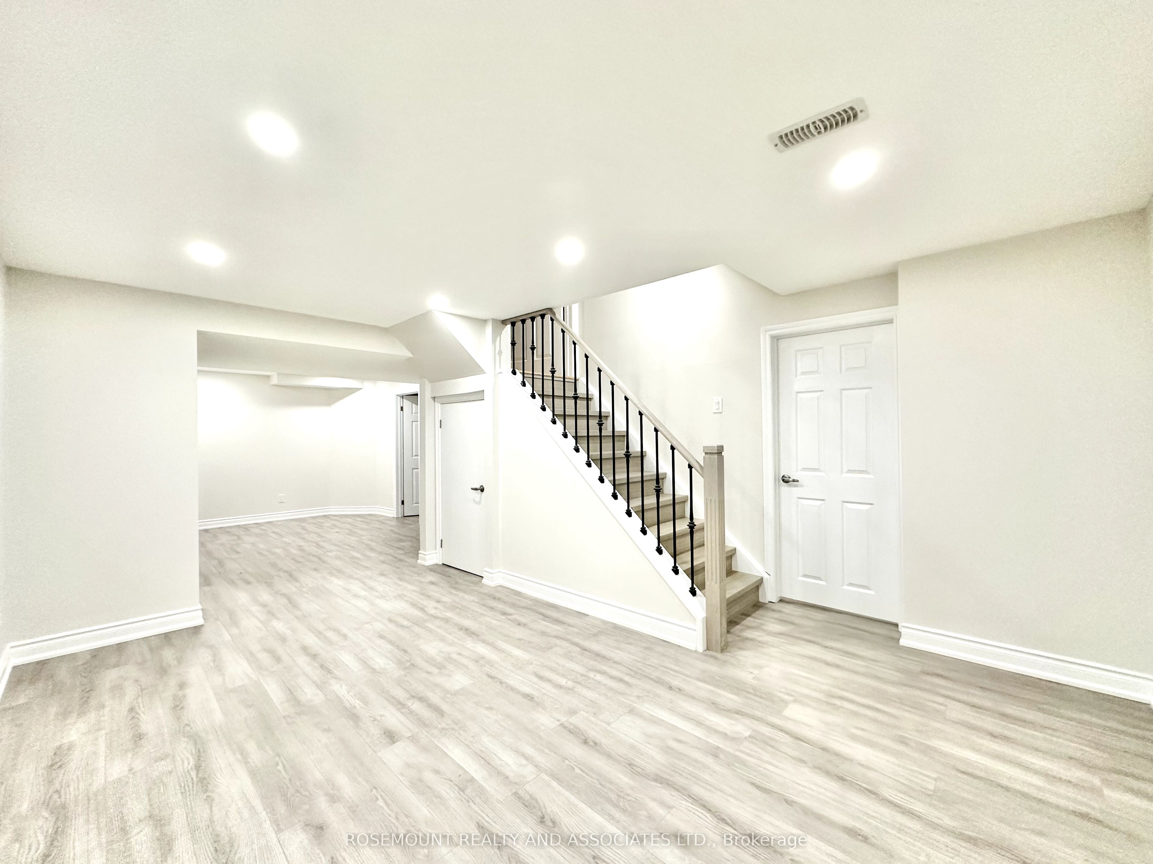 Photo 26 of 101 Annina Crescent, Markham, Village Green-South Unionville — HOMEH