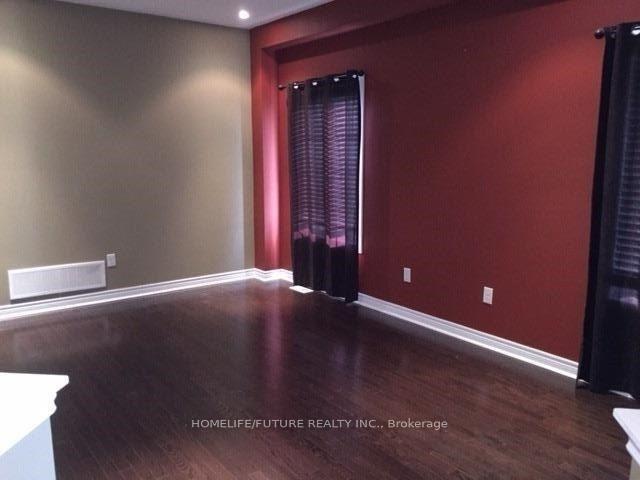 Photo 4 of 1039 Coldstream Drive, Oshawa, Taunton — HOMEH