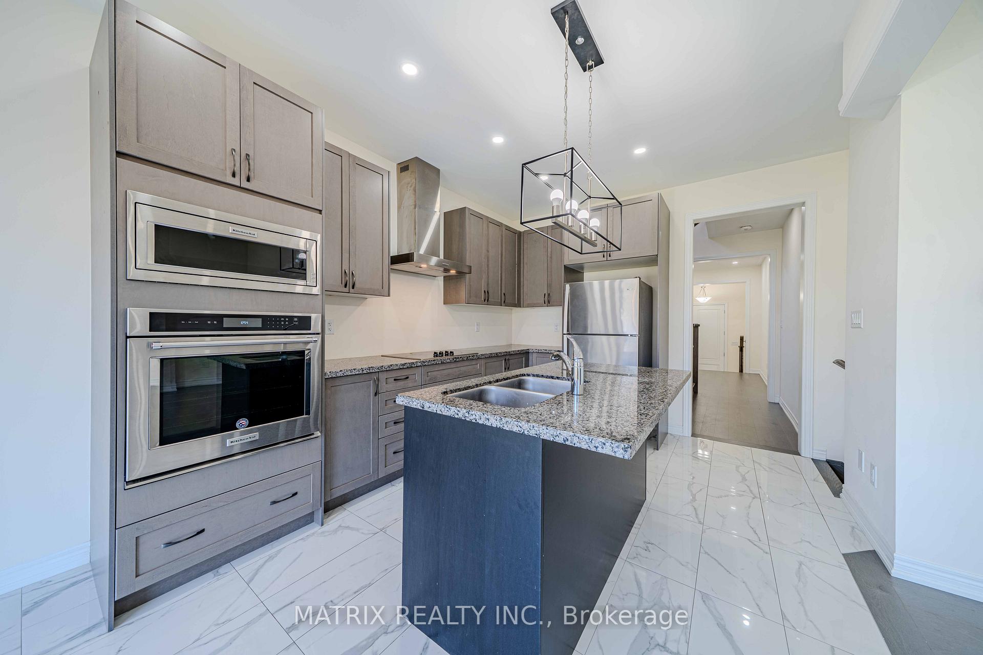 Photo 9 of 1052 Skyridge Boulevard, Pickering, Rural Pickering — HOMEH