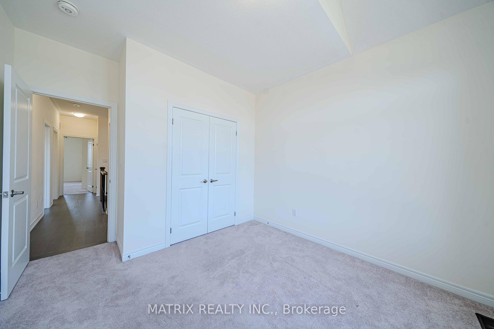 Photo 23 of 1052 Skyridge Boulevard, Pickering, Rural Pickering — HOMEH
