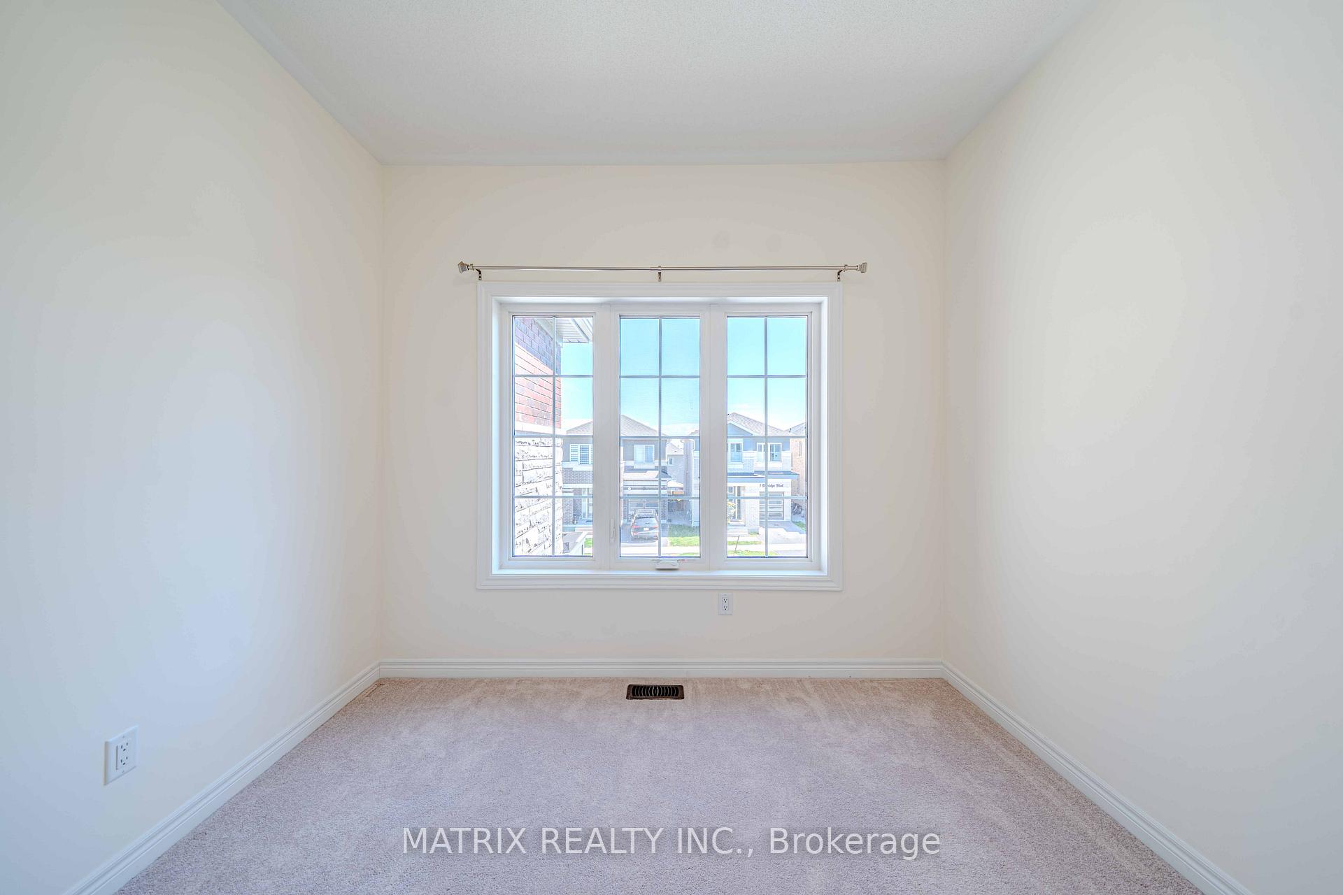 Photo 24 of 1052 Skyridge Boulevard, Pickering, Rural Pickering — HOMEH