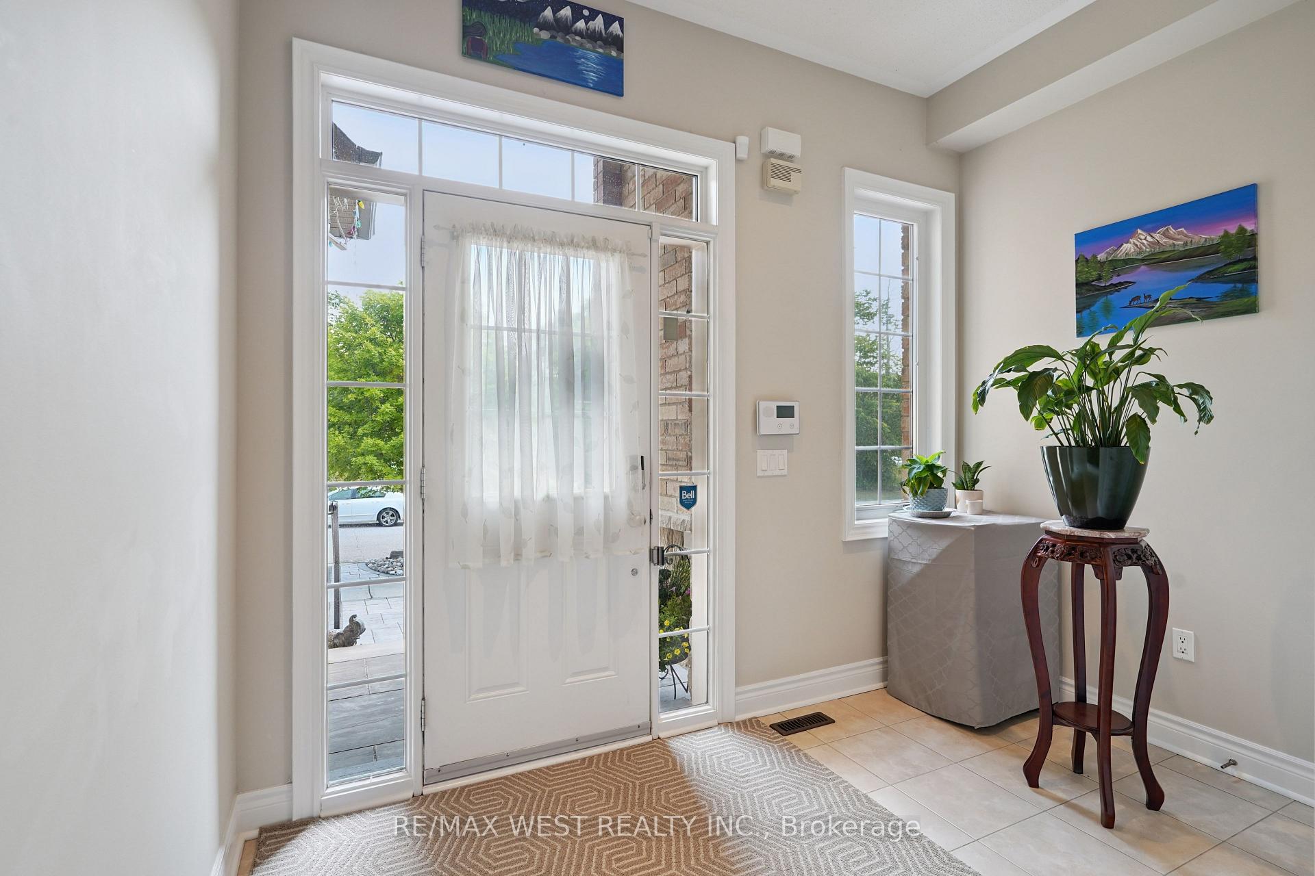 Photo 2 of 191 Nature Haven Crescent, Pickering, Rouge Park — HOMEH