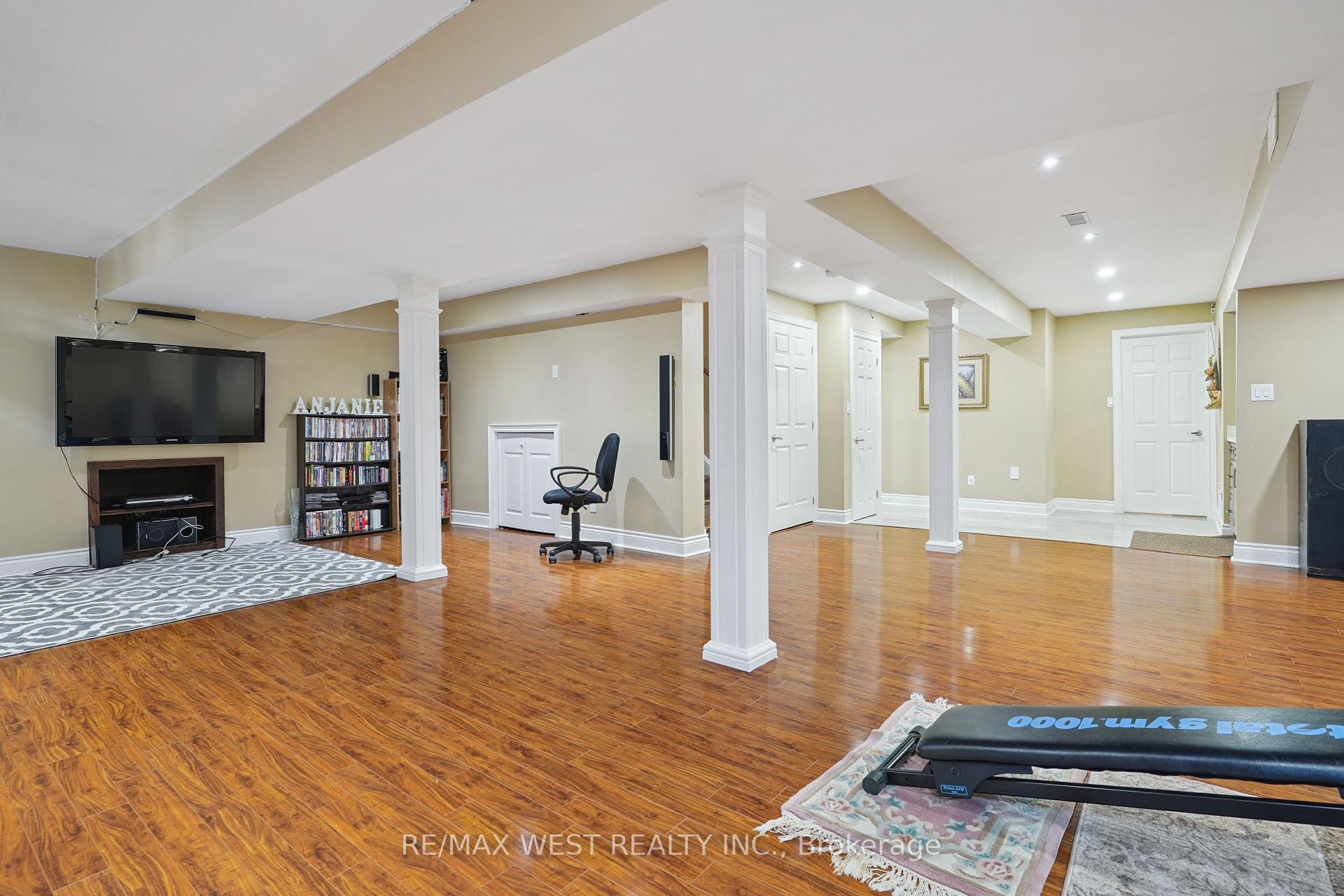 Photo 10 of 191 Nature Haven Crescent, Pickering, Rouge Park — HOMEH