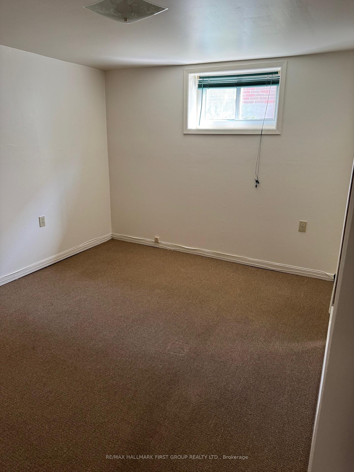 Photo 8 of 700 Victory Drive, Pickering, West Shore — HOMEH