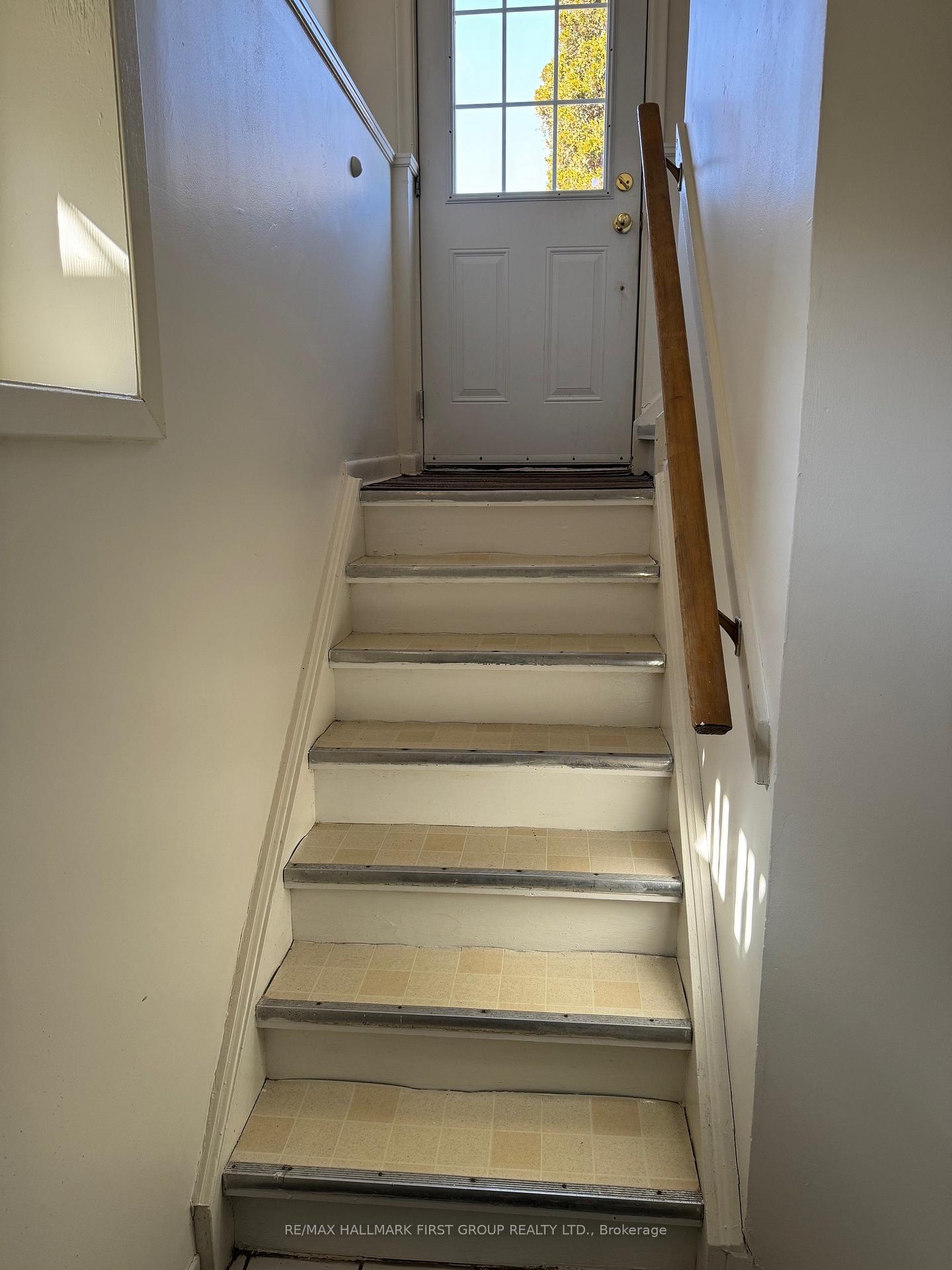 Photo 10 of 700 Victory Drive, Pickering, West Shore — HOMEH