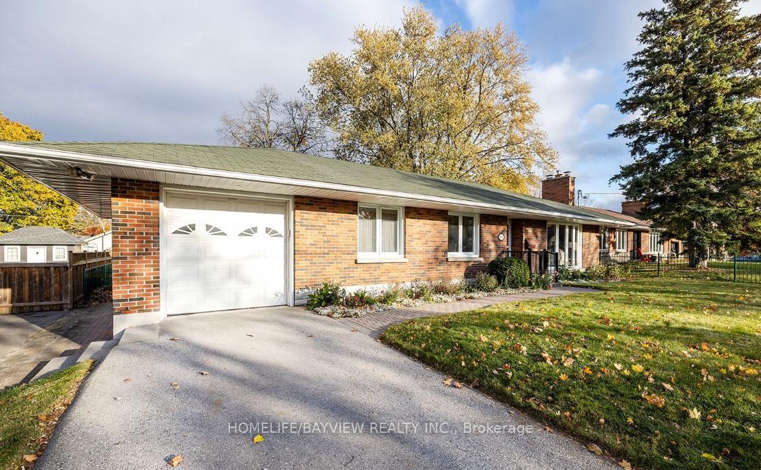 Front of Unit Unit A, 943 Chevrolet Street