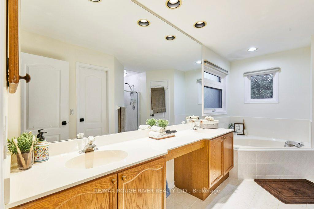 Photo 19 of 1622 Valley Ridge Crescent, Pickering, Highbush — HOMEH