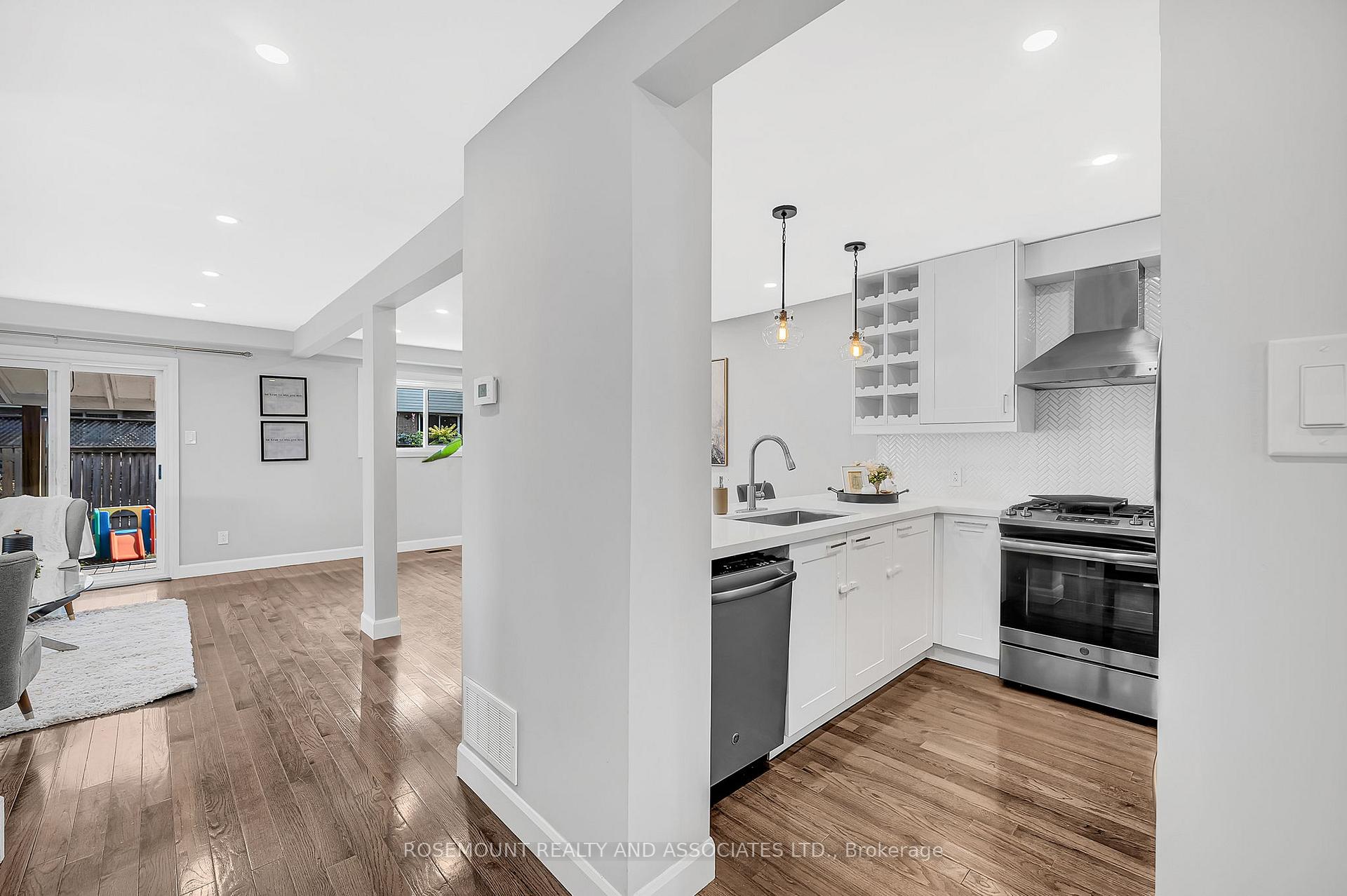 Photo 21 of 1551 Alwin Circle, Pickering, Village East — HOMEH