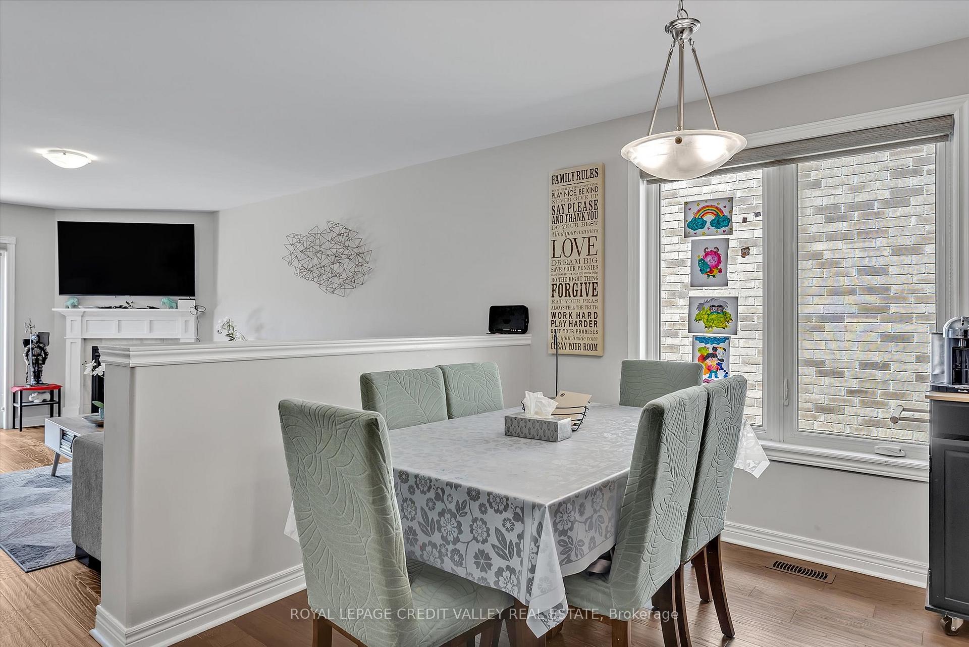 Photo 11 of 607 Lemay Grove E, Peterborough, Monaghan Ward 2 — HOMEH