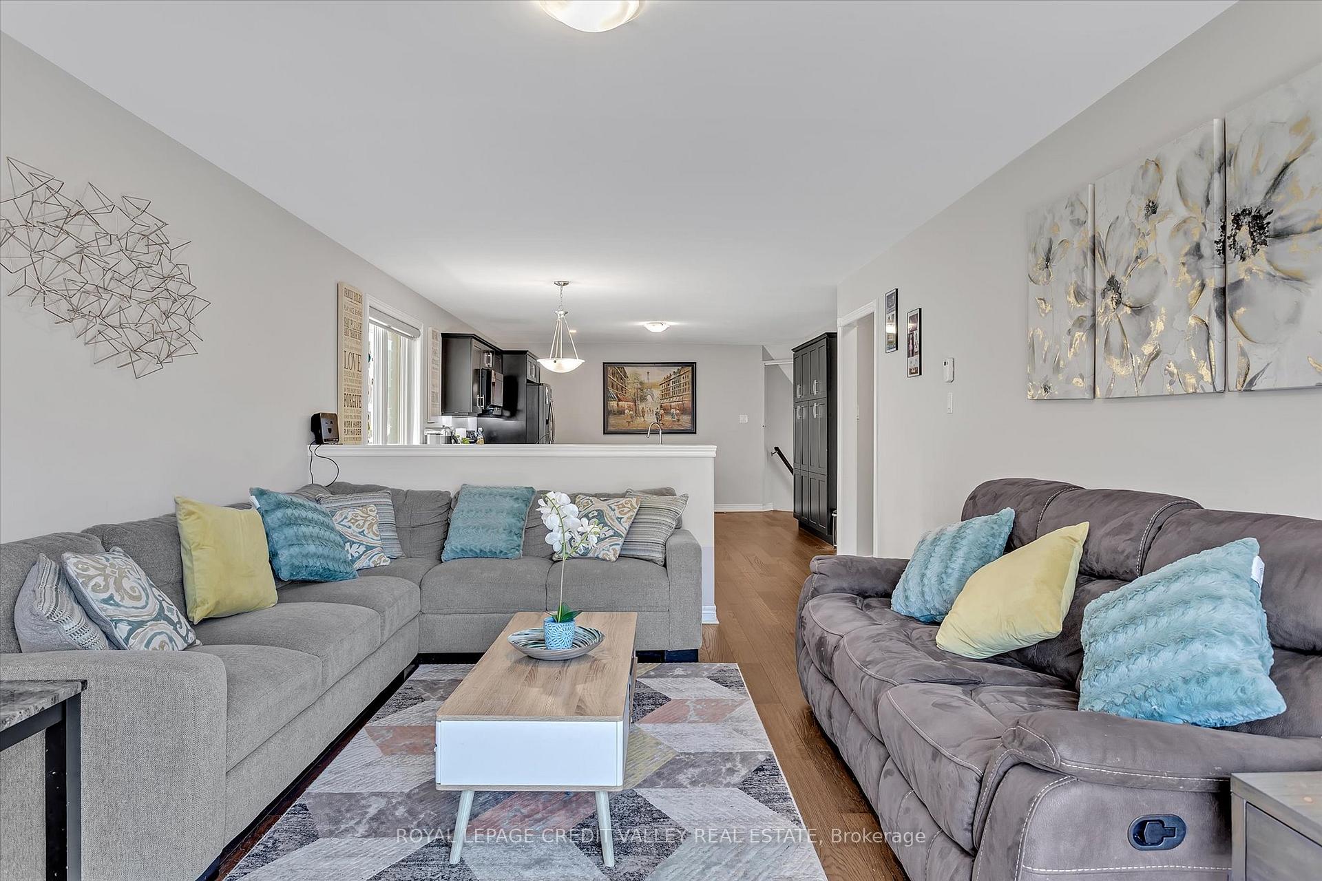 Photo 15 of 607 Lemay Grove E, Peterborough, Monaghan Ward 2 — HOMEH