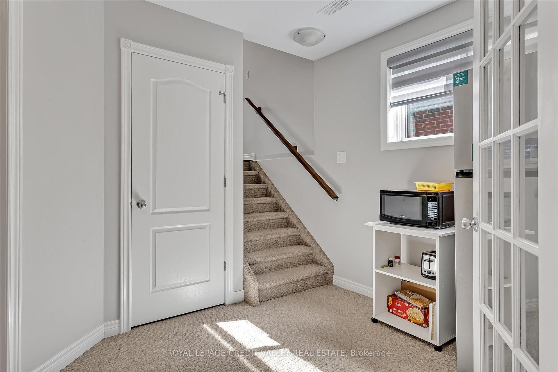 Photo 22 of 607 Lemay Grove E, Peterborough, Monaghan Ward 2 — HOMEH